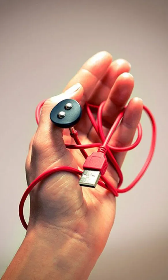 Fun Factory USB Magnetic Charger, червоний — фото 5